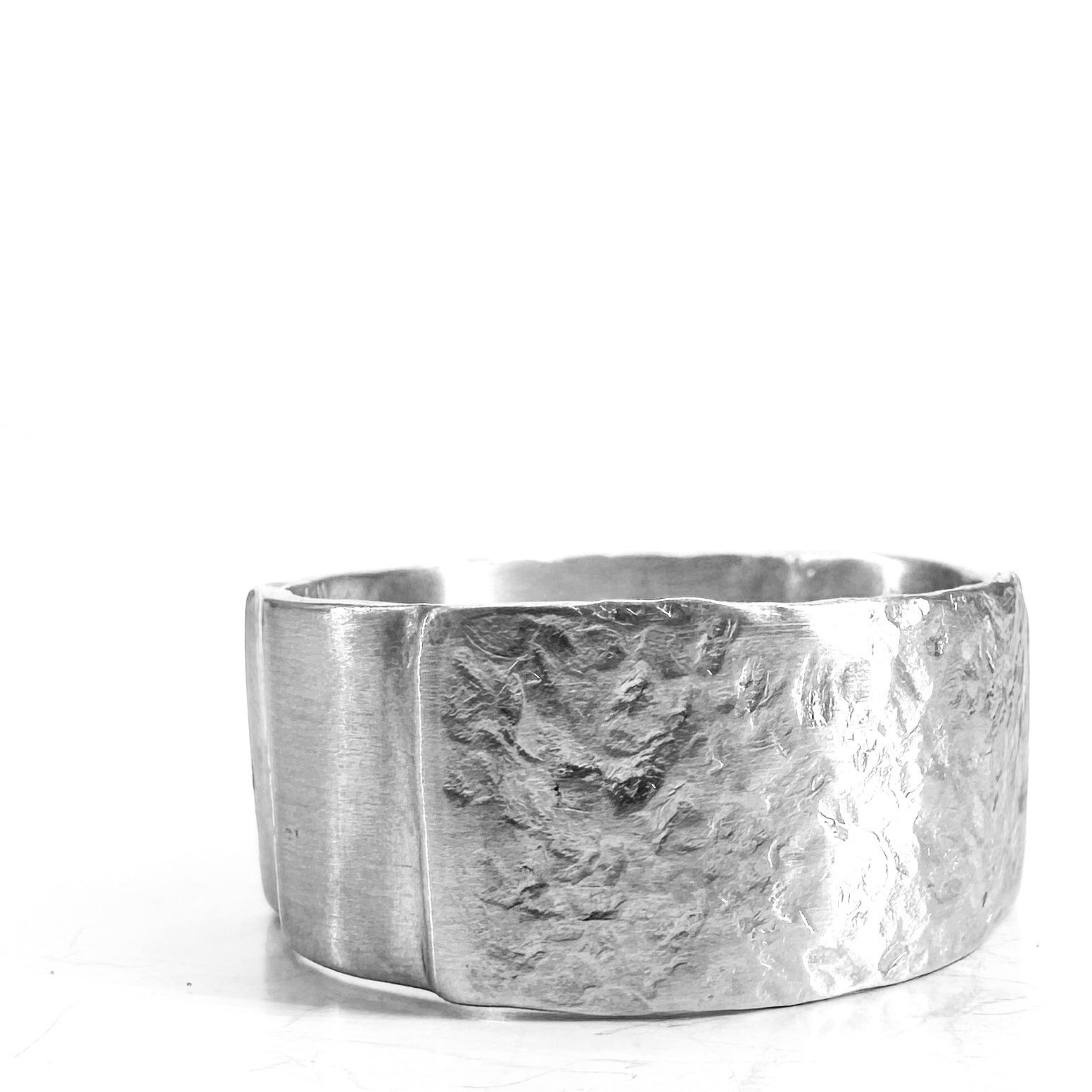 Sun Rays Striped Ring