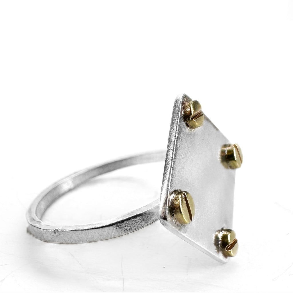 Diamond Shaped Pendant Ring