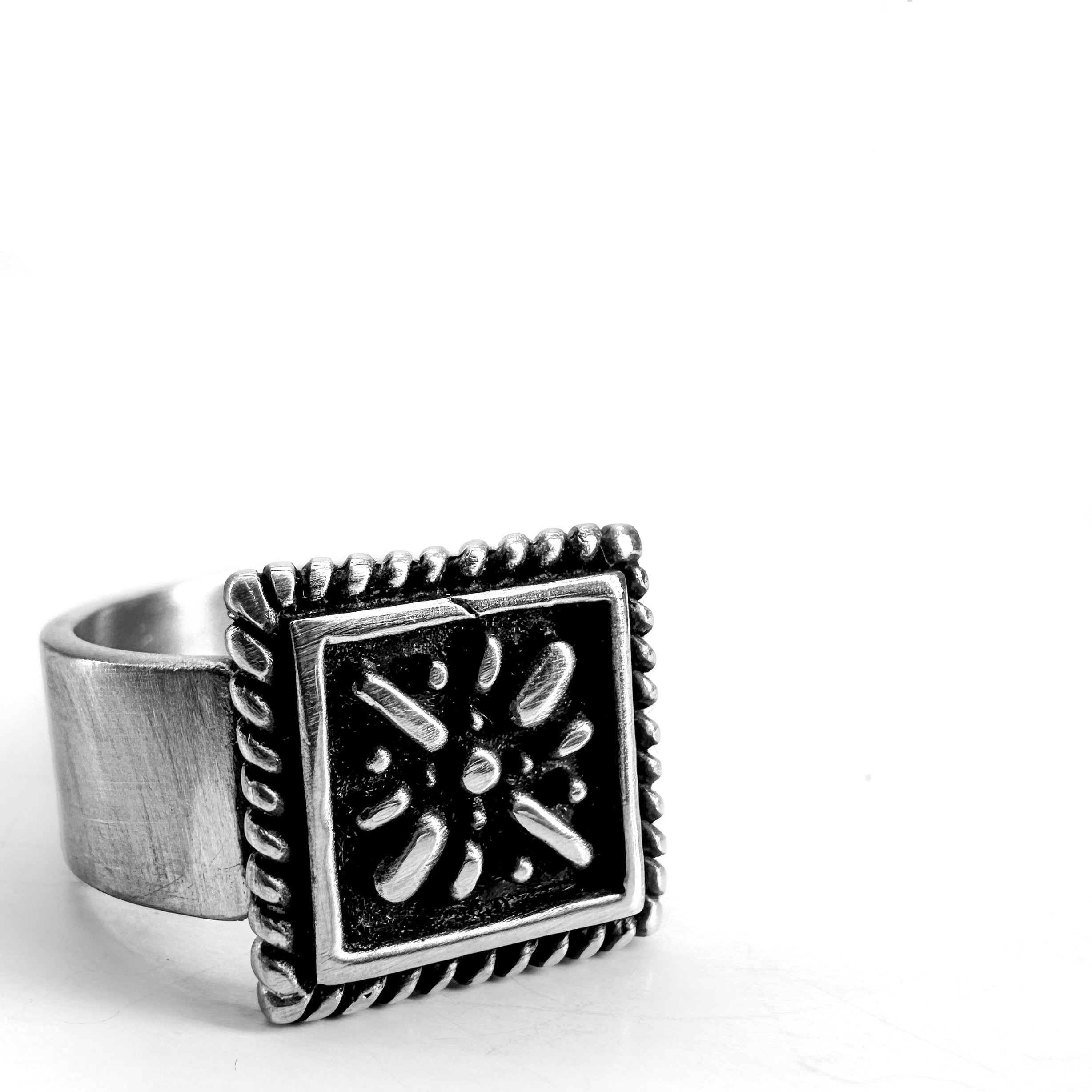 Square Pendant Ring